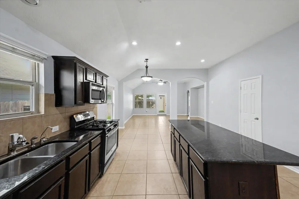 21826 Saragosa Pond Lane Spring, TX 77379