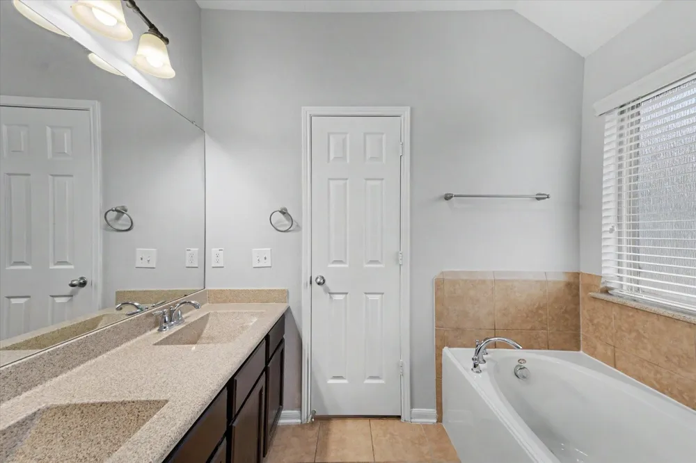 21826 Saragosa Pond Lane Spring, TX 77379