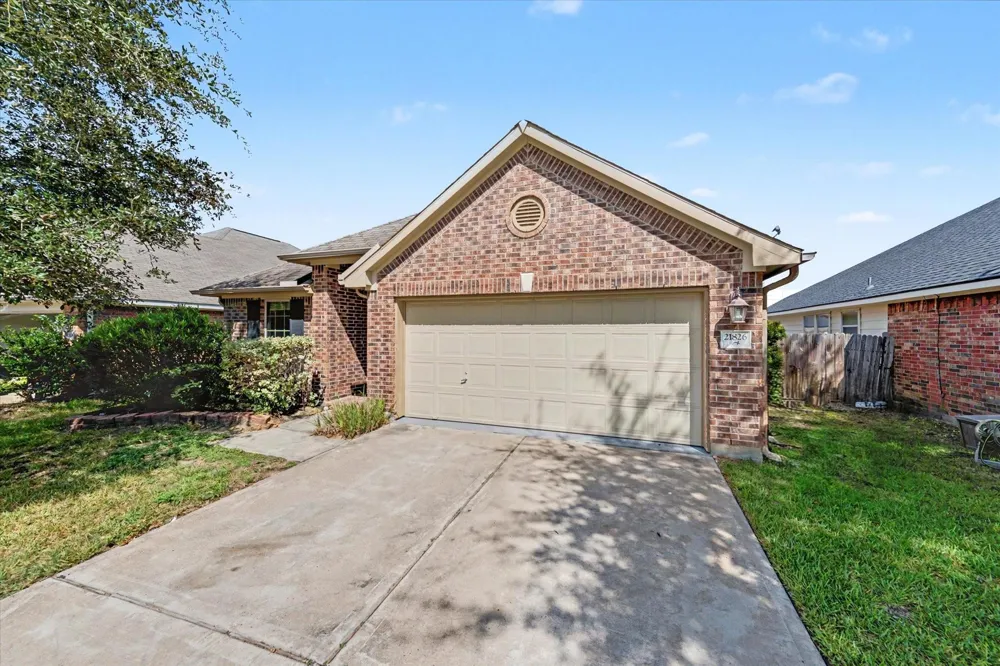 21826 Saragosa Pond Lane Spring, TX 77379