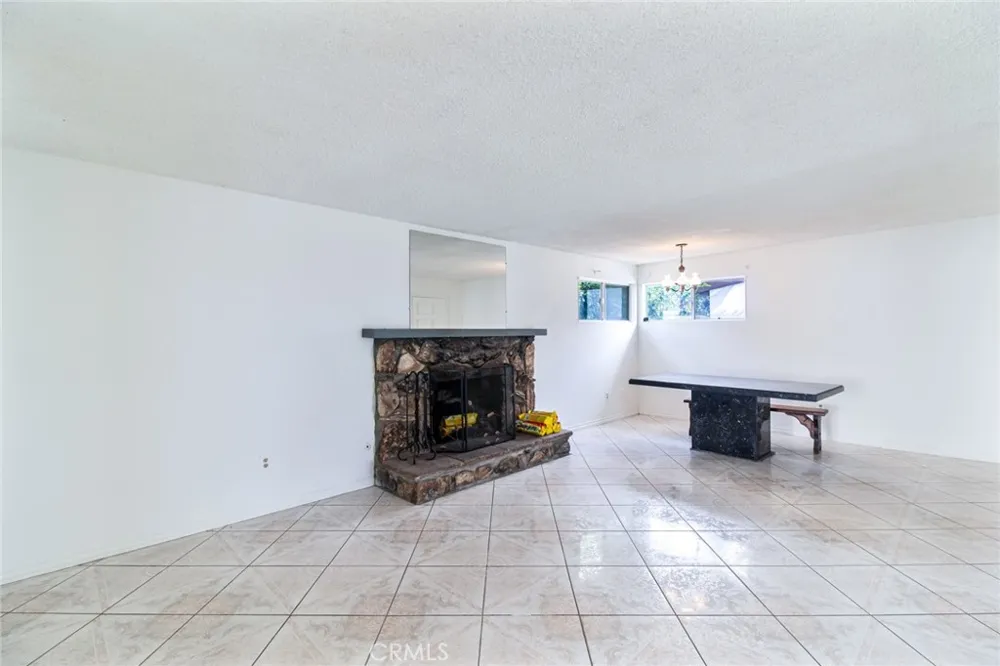 825 Lilac Avenue Rialto, CA 92376