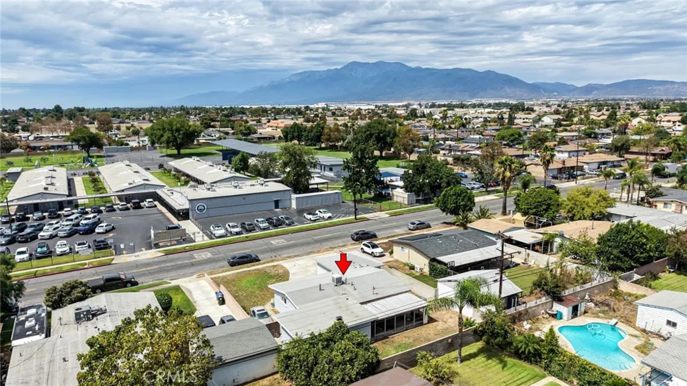 825 Lilac Avenue Rialto, CA 92376
