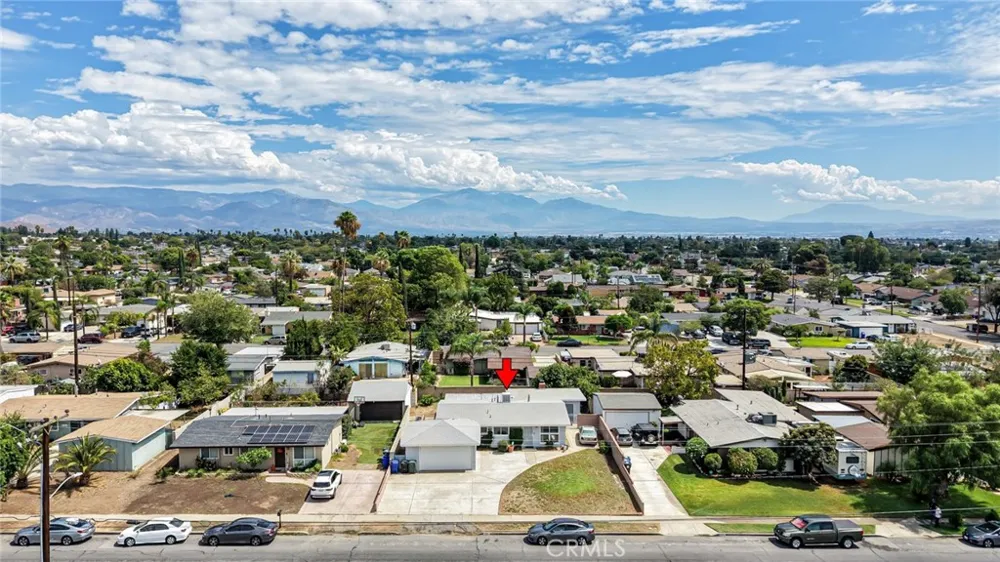 825 Lilac Avenue Rialto, CA 92376