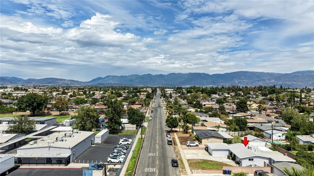 825 Lilac Avenue Rialto, CA 92376