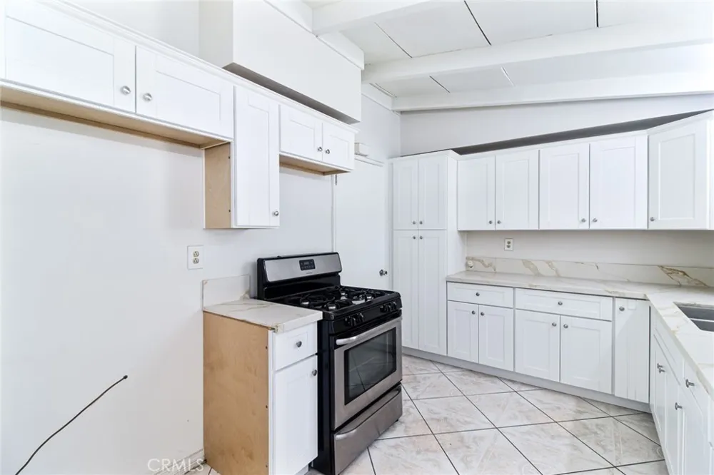 825 Lilac Avenue Rialto, CA 92376