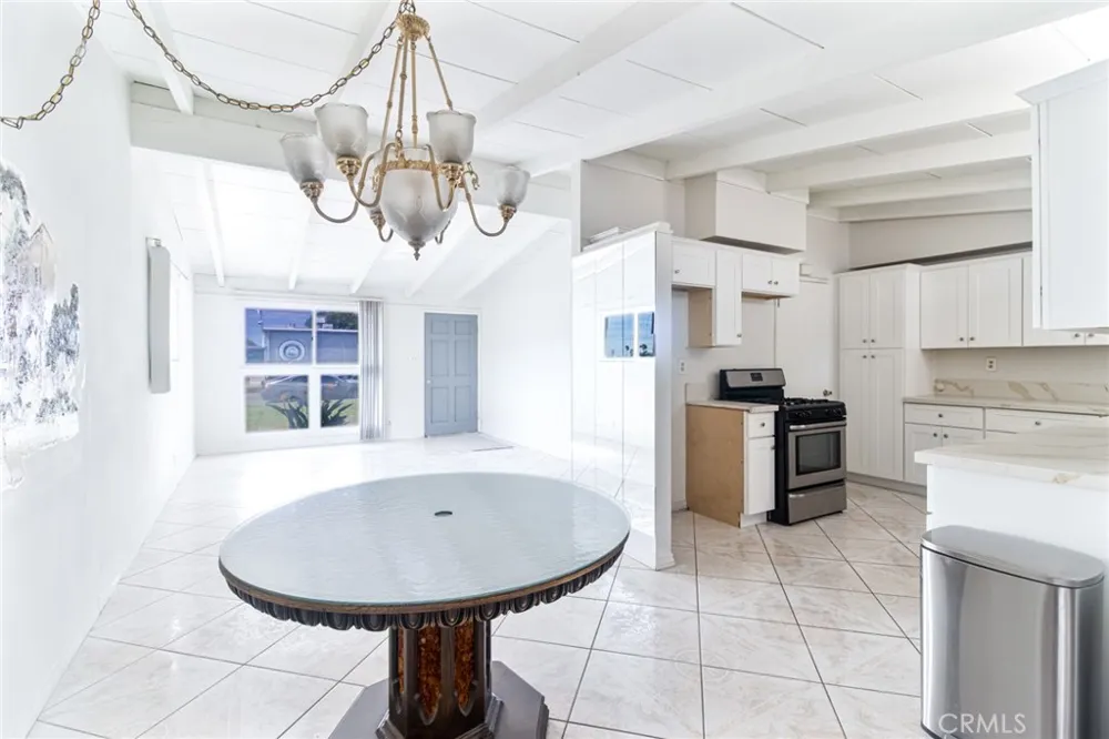 825 Lilac Avenue Rialto, CA 92376