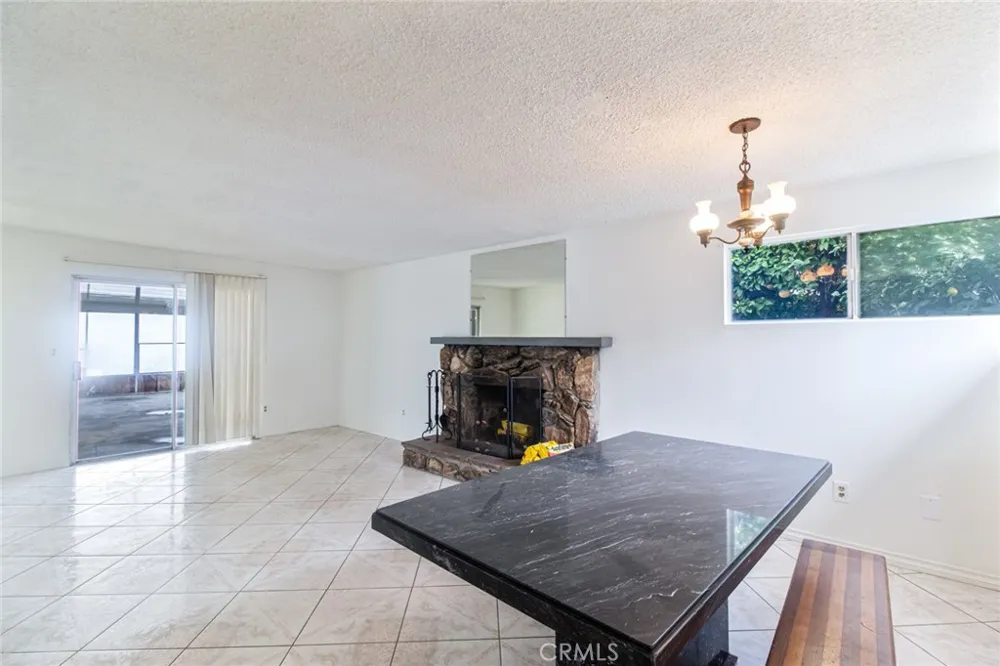 825 Lilac Avenue Rialto, CA 92376