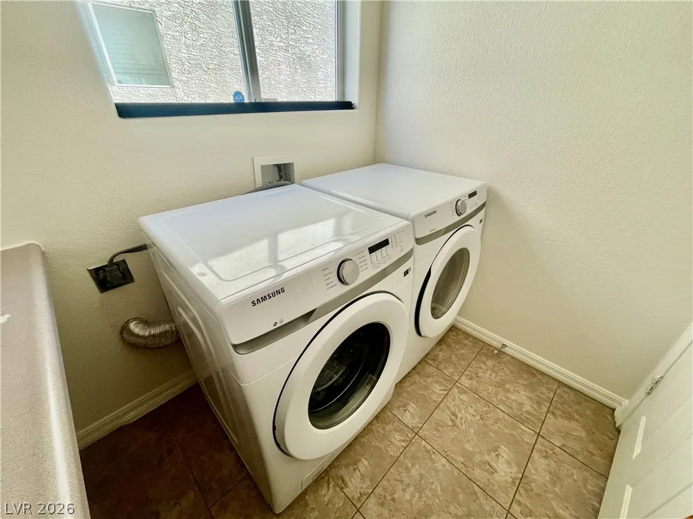 4748 Hamburg Street Las Vegas, NV 89147