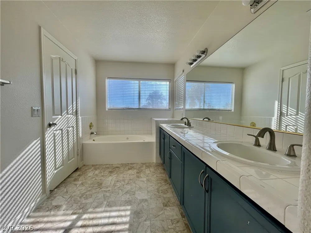 4748 Hamburg Street Las Vegas, NV 89147