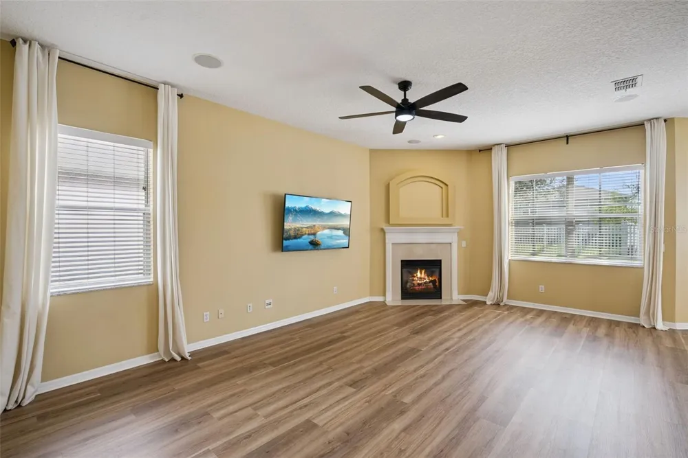 9674 PACIFIC PINES COURT Orlando, FL 32832