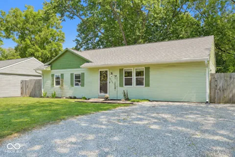 1113 Clifford Court