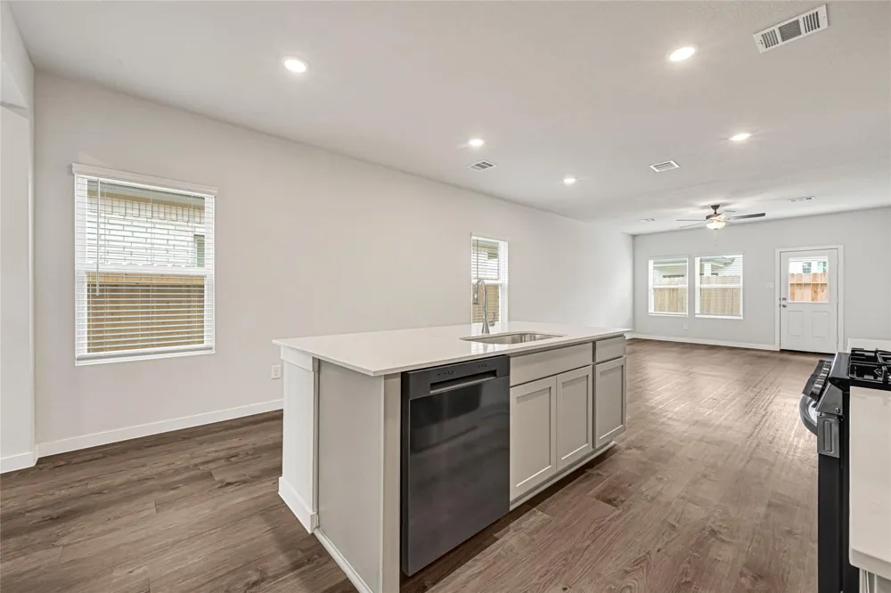 7735 Bergamot Circle Magnolia, TX 77354