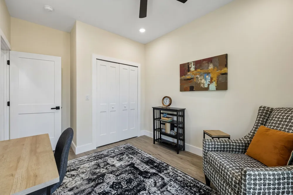 2255 McCormick Ln #106 Clarksville, TN 37040