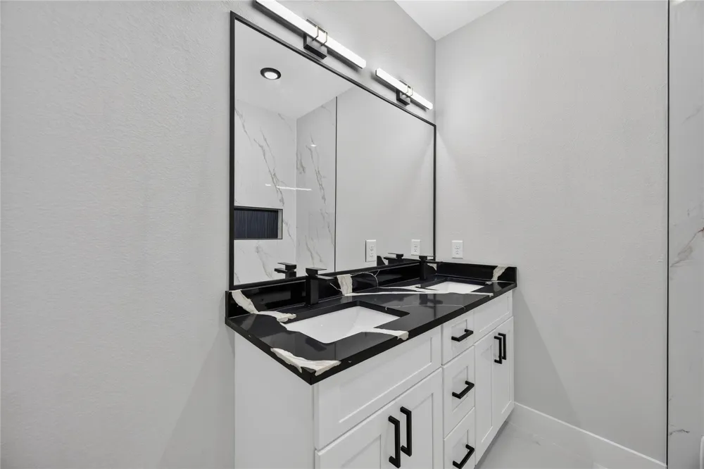1836 Ferguson Way Street #B Houston, TX 77088