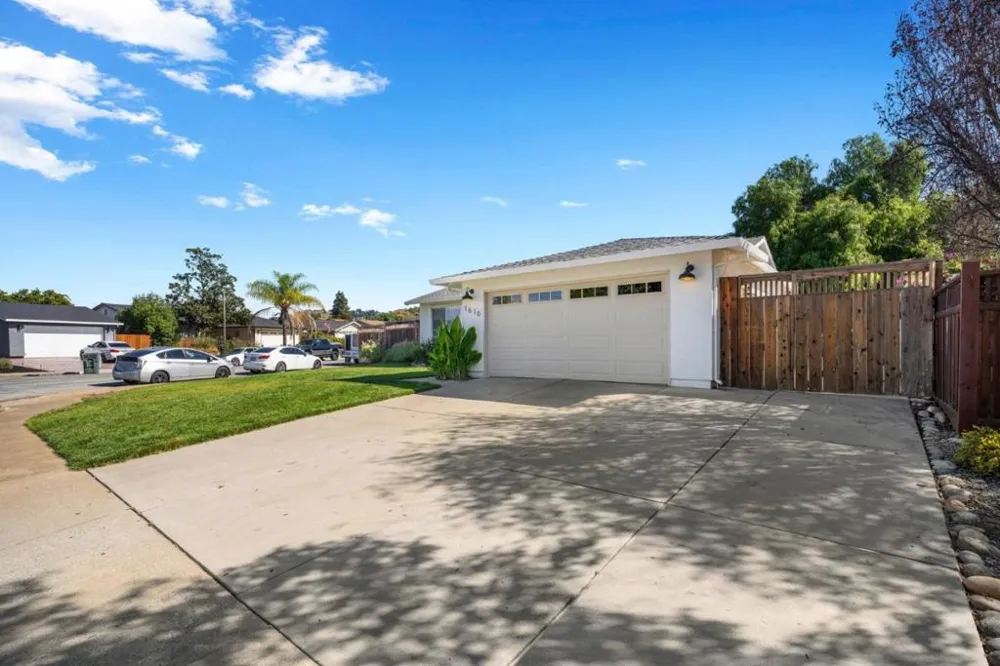1610 Almond Way Morgan Hill, CA 95037