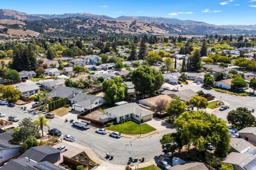 1610 Almond Way Morgan Hill, CA 95037