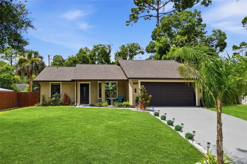 1478 HIGHRIDGE AVENUE Daytona Beach, FL 32124