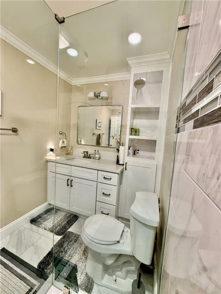 2385 Via Mariposa W #2D Laguna Woods, CA 92637