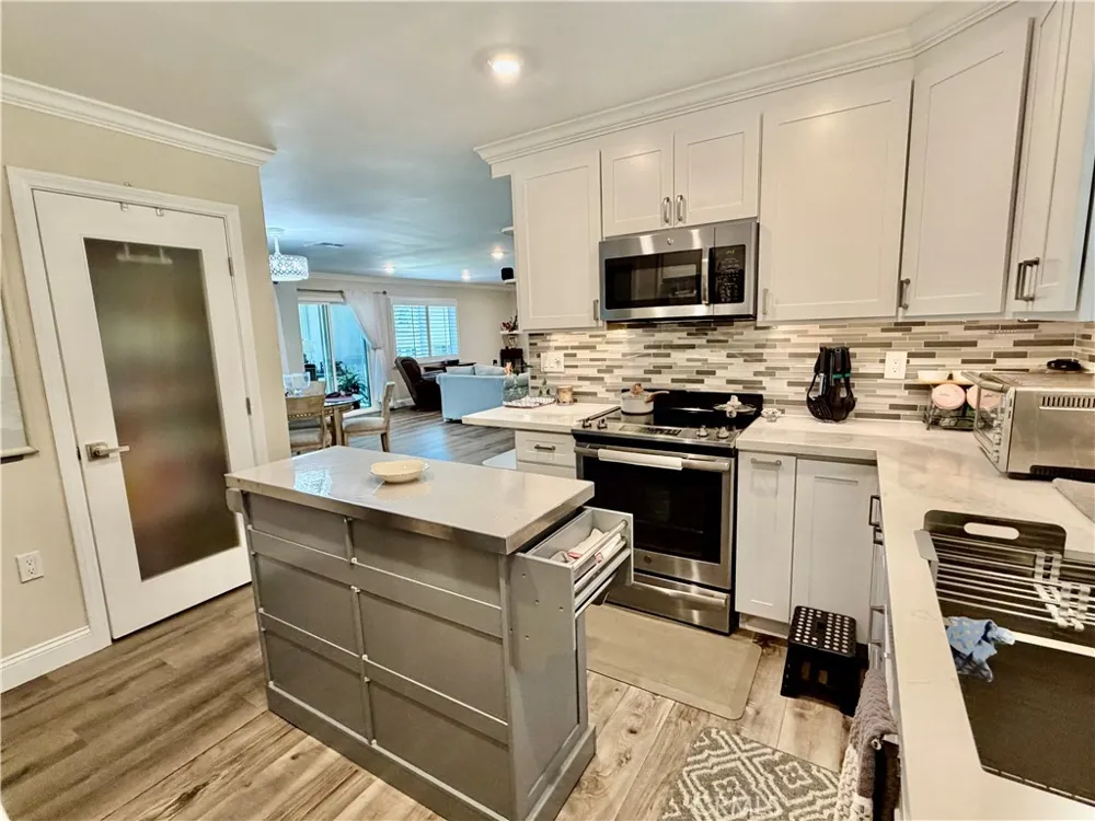 2385 Via Mariposa W #2D Laguna Woods, CA 92637