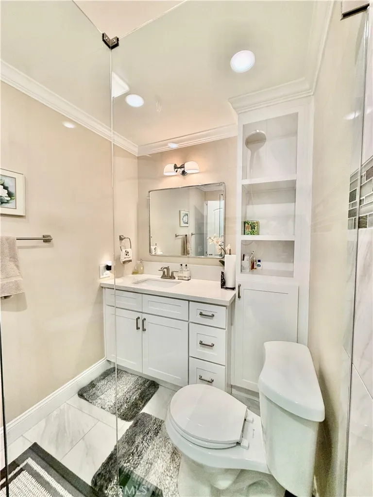 2385 Via Mariposa W #2D Laguna Woods, CA 92637