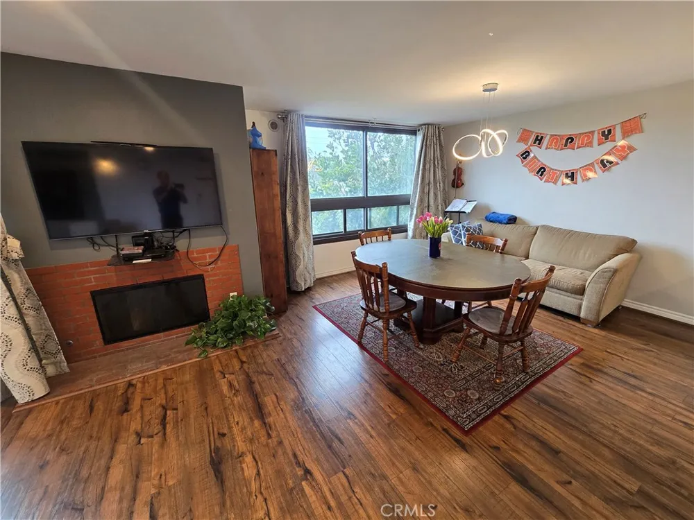 8828 Pershing Los Angeles, CA 90293