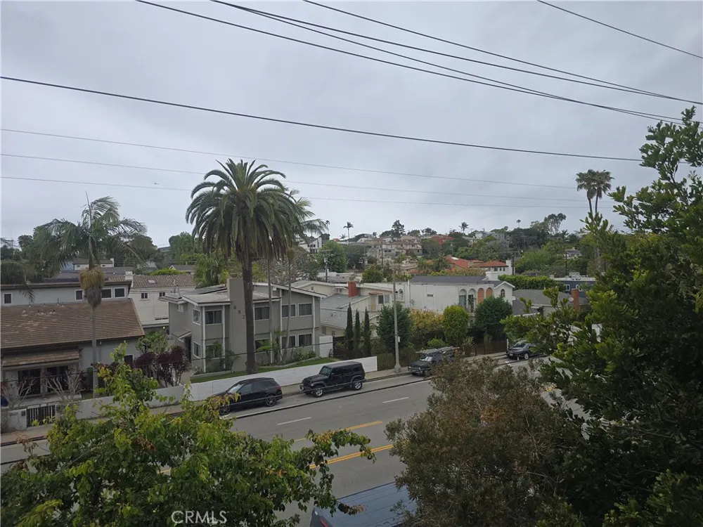 8828 Pershing Los Angeles, CA 90293