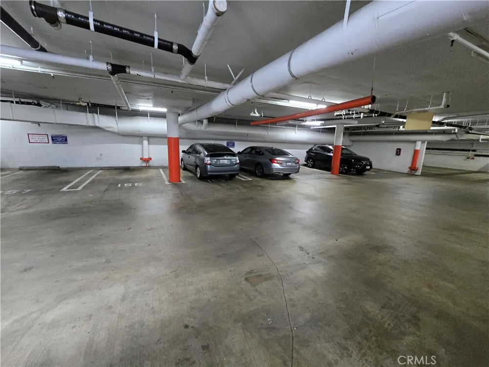8828 Pershing Los Angeles, CA 90293