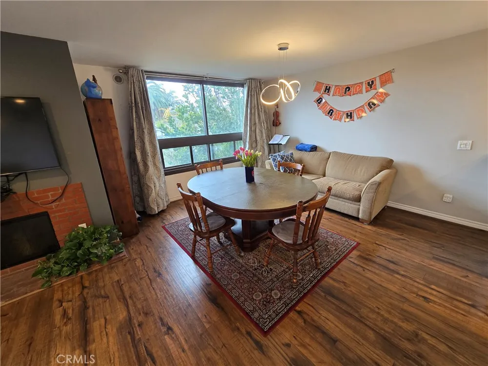 8828 Pershing Los Angeles, CA 90293