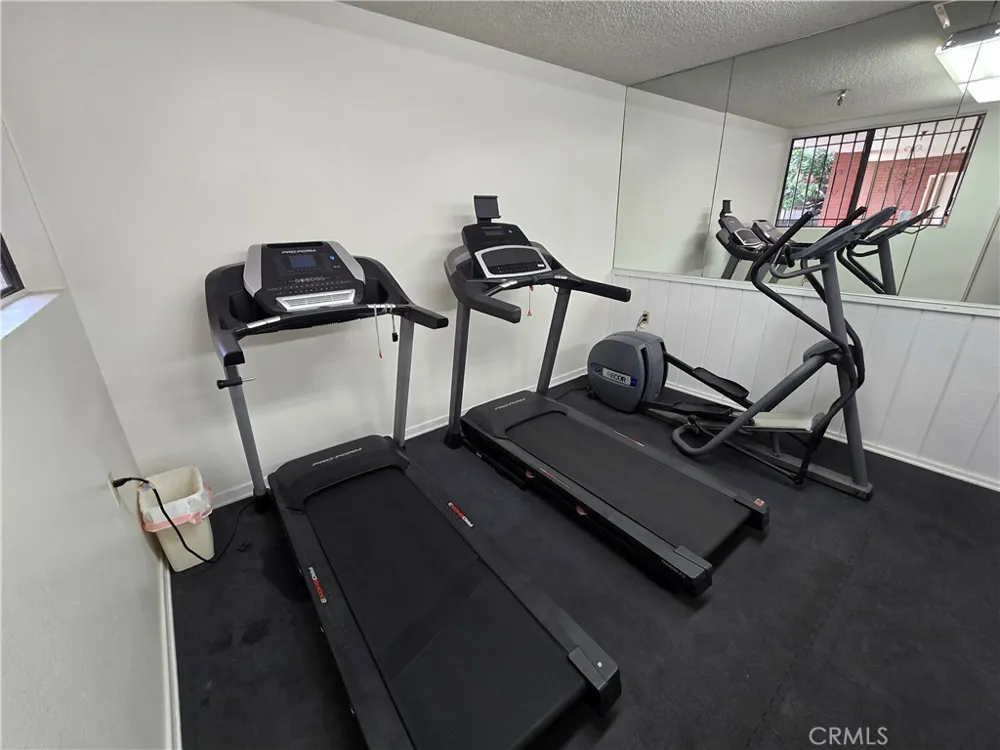 8828 Pershing Los Angeles, CA 90293