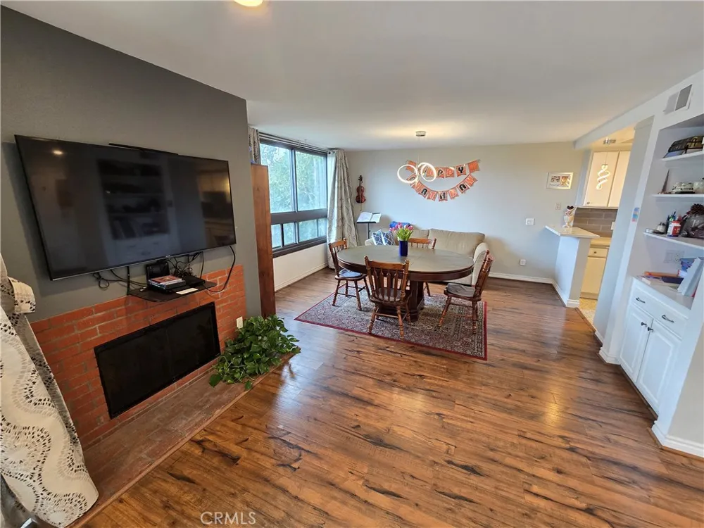 8828 Pershing Los Angeles, CA 90293