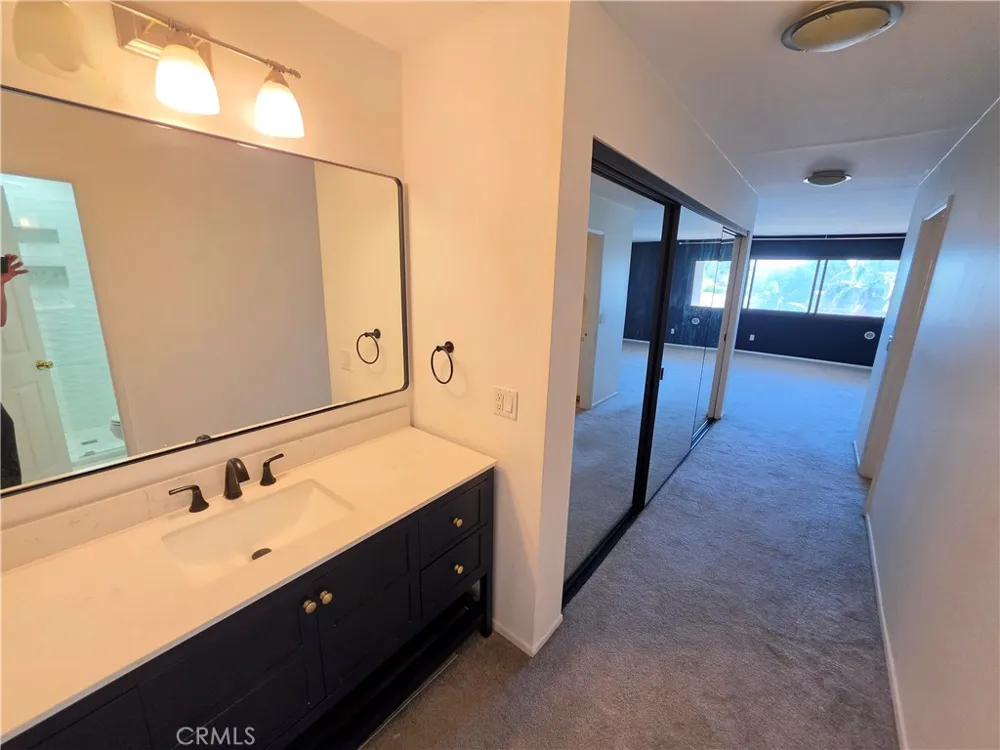 8828 Pershing Los Angeles, CA 90293