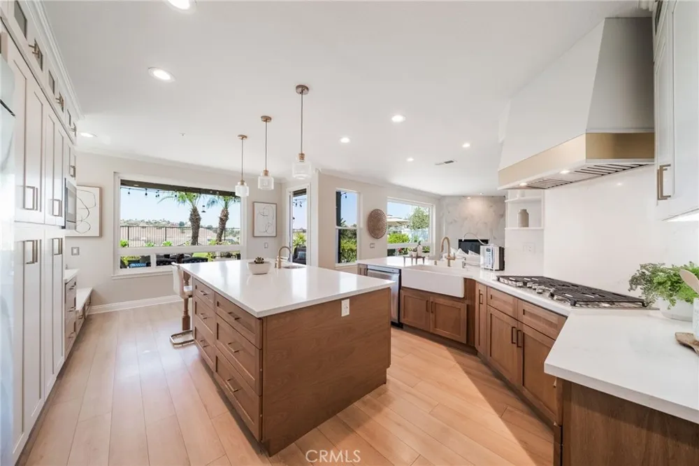 2536 Calle Jade San Clemente, CA 92673
