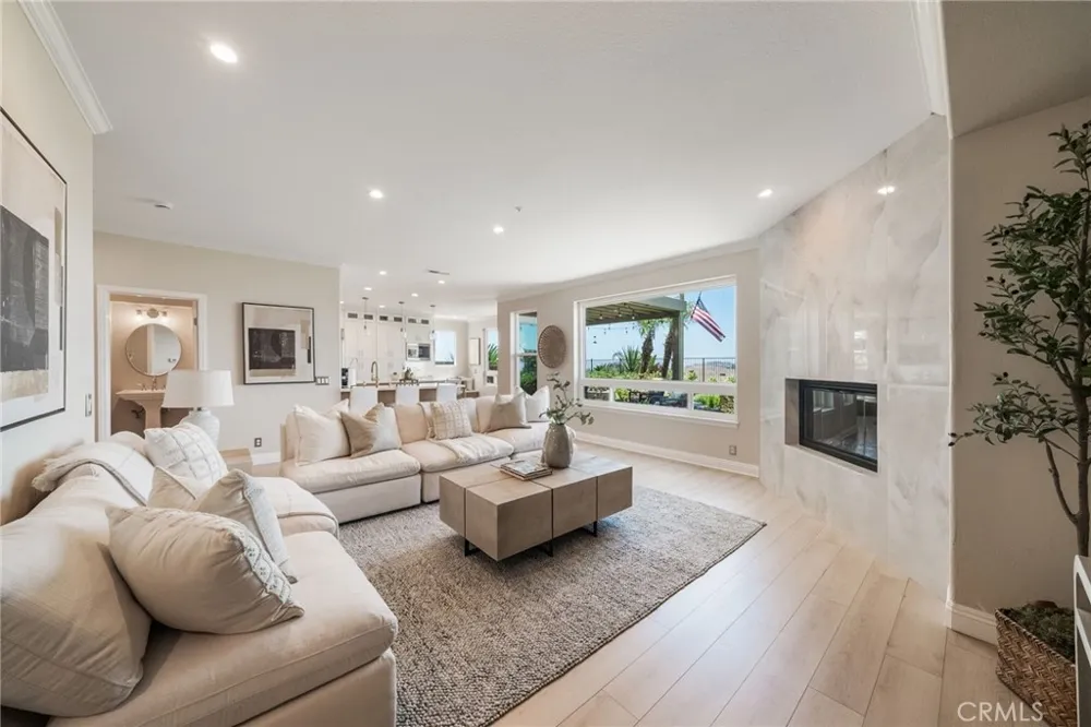 2536 Calle Jade San Clemente, CA 92673