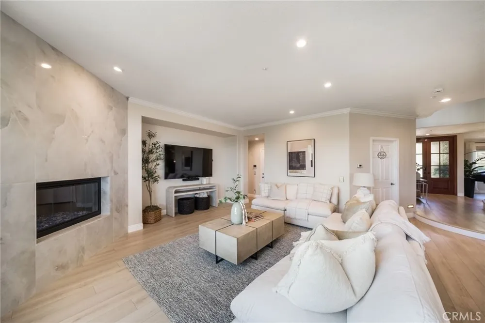 2536 Calle Jade San Clemente, CA 92673