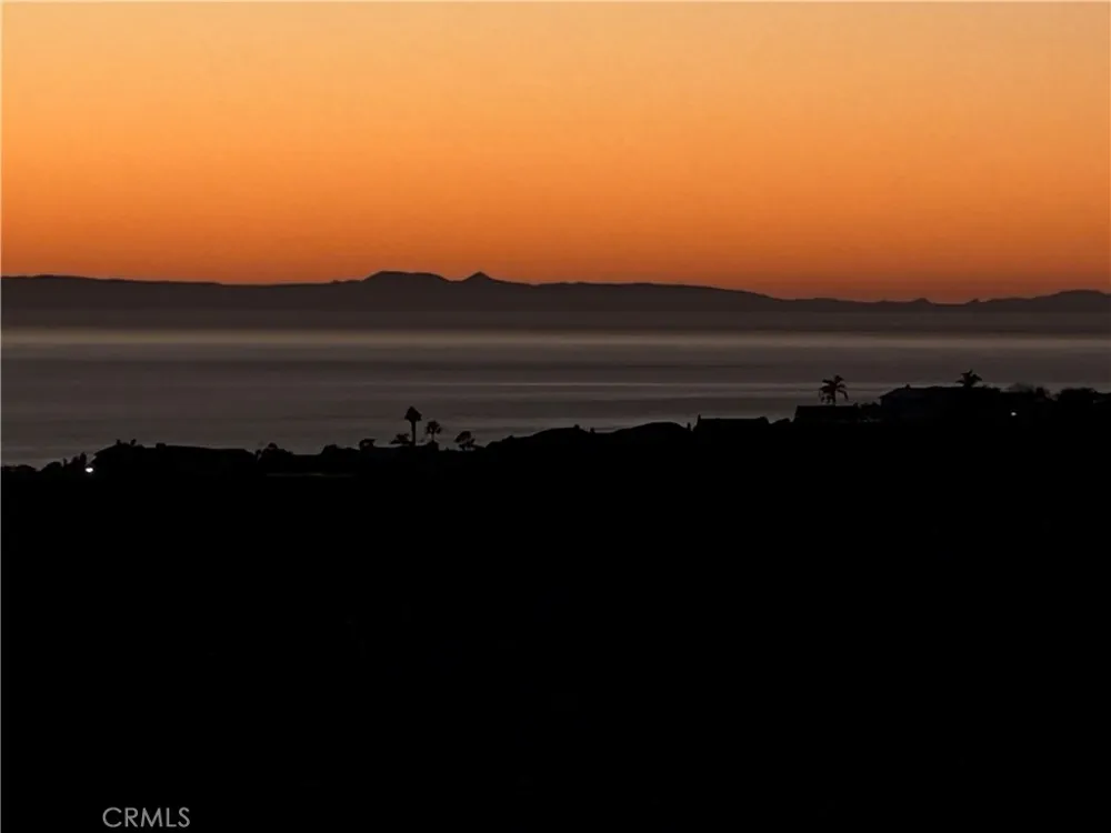 2536 Calle Jade San Clemente, CA 92673