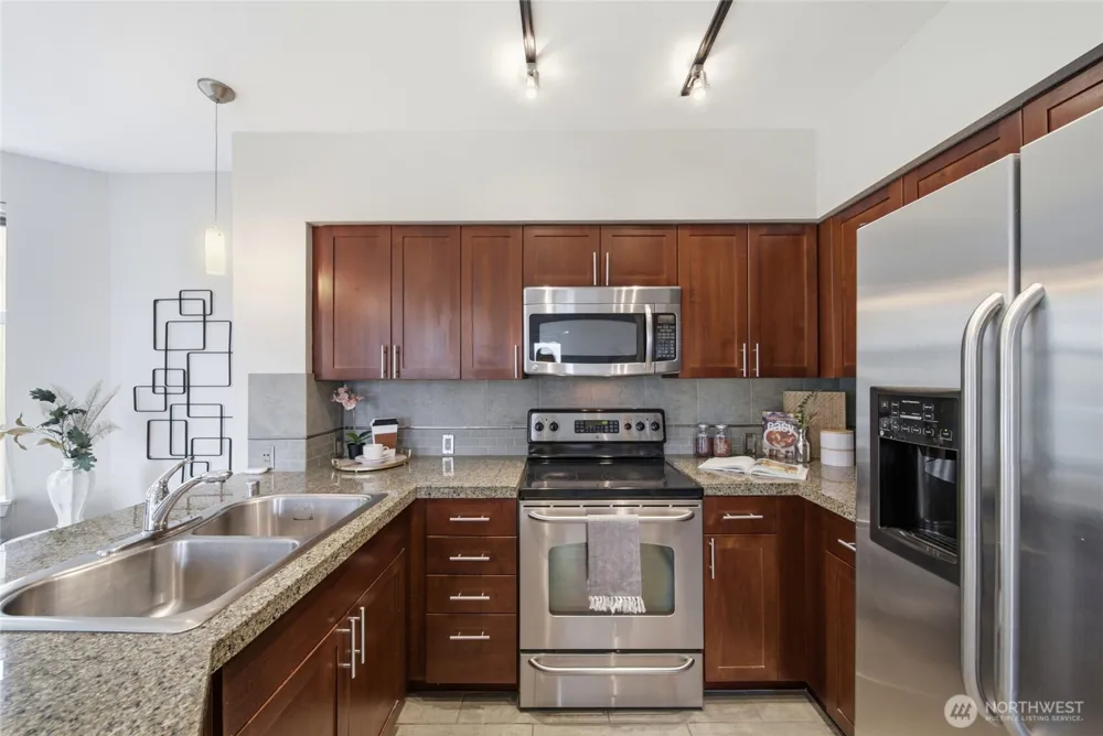 5440 Leary Avenue NW #526 Seattle, WA 98107