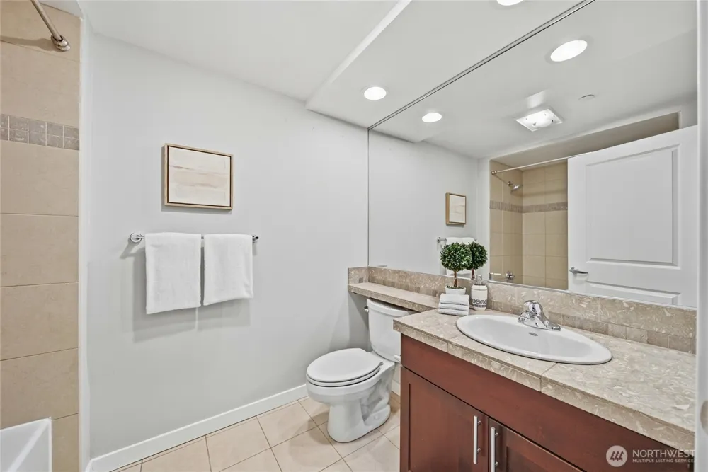5440 Leary Avenue NW #526 Seattle, WA 98107