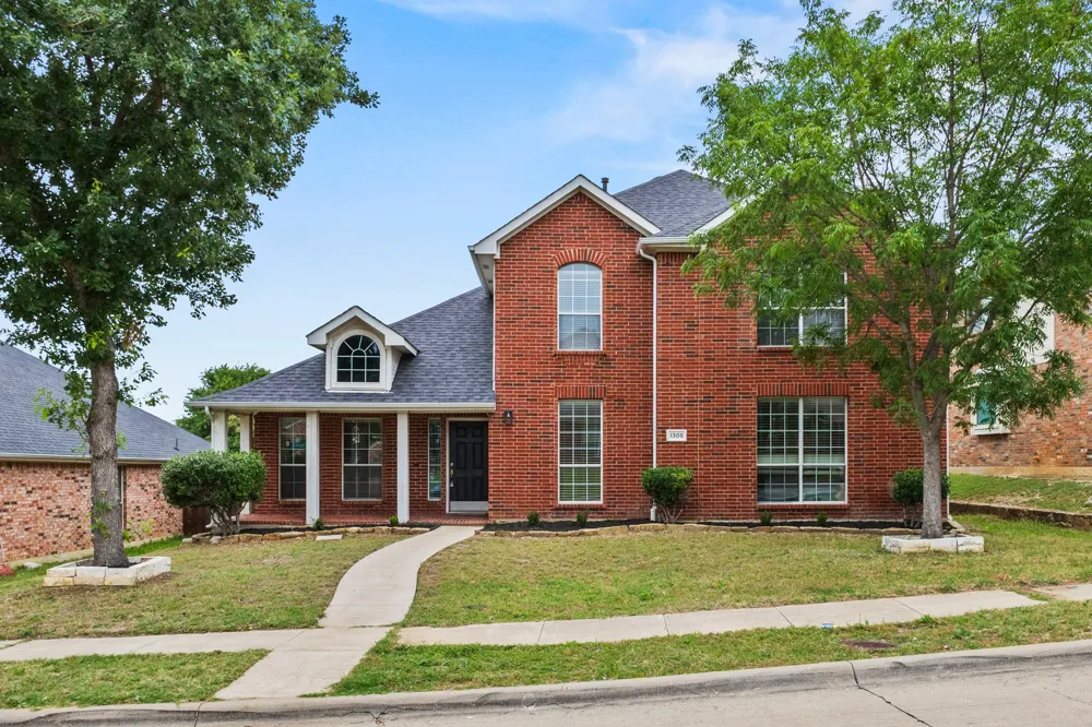 1308 Island Drive Carrollton, TX 75007