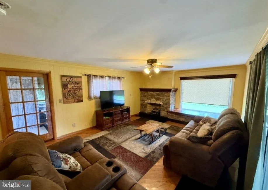 24 BEARDSLEE ROAD Millstone, NJ 08844