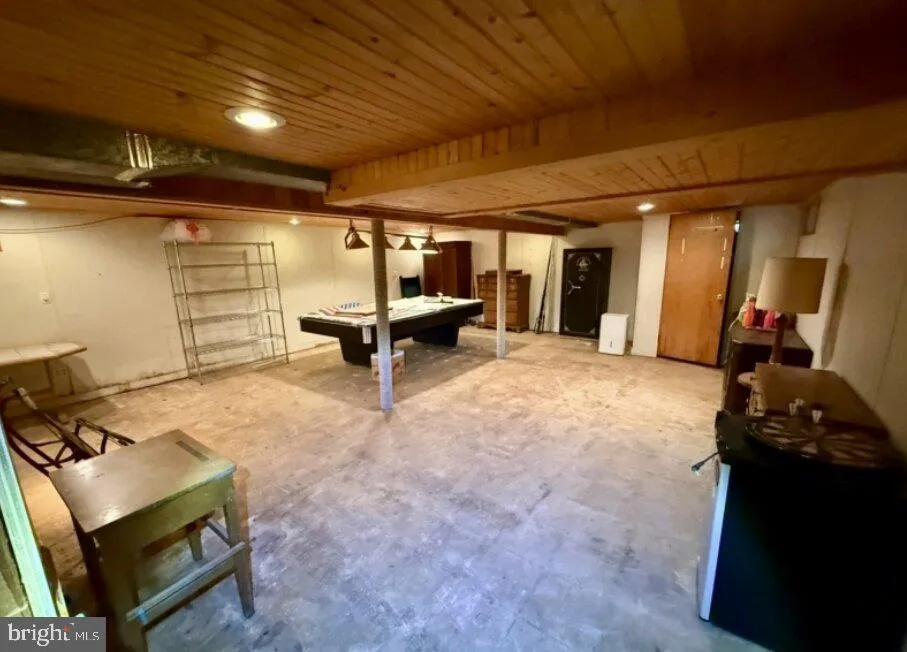 24 BEARDSLEE ROAD Millstone, NJ 08844