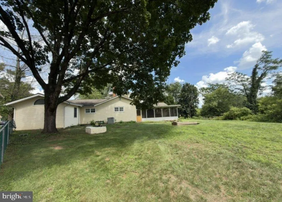 24 BEARDSLEE ROAD Millstone, NJ 08844