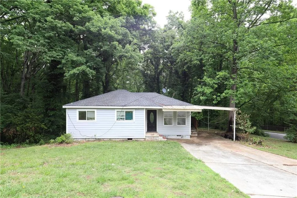 6096 Blackhawk Trail Mableton, GA 30126
