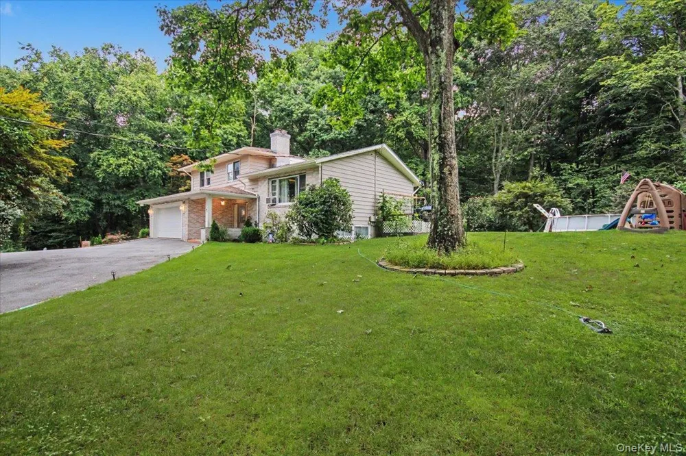 45 Hemlock Trail Court Carmel, NY 10512