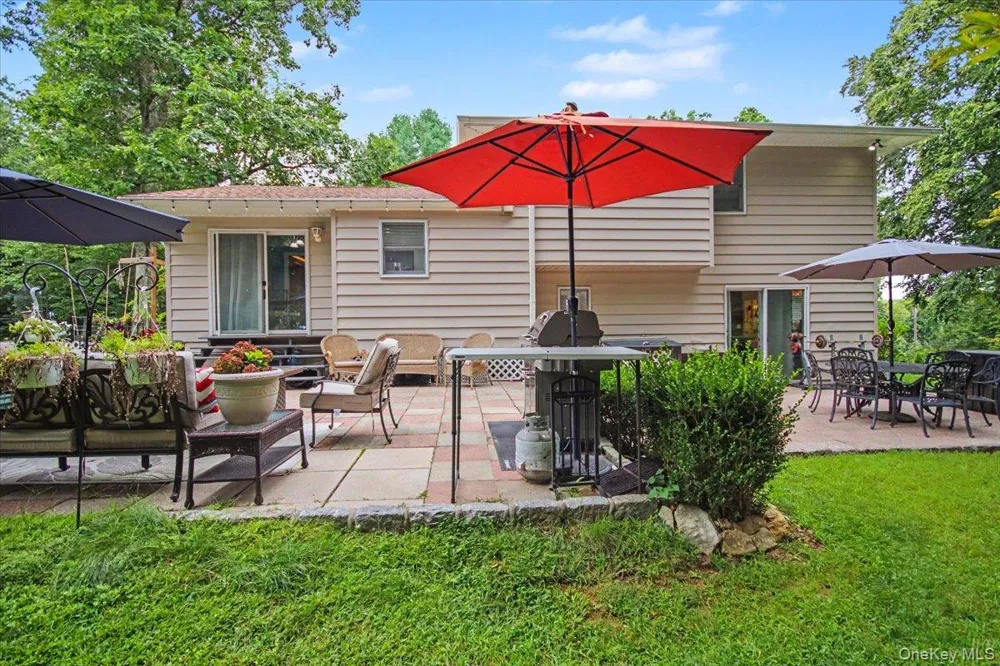 45 Hemlock Trail Court Carmel, NY 10512