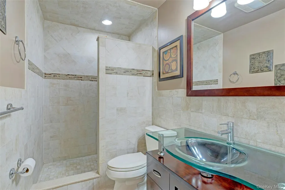 257 Parkway Drive Calverton, NY 11933
