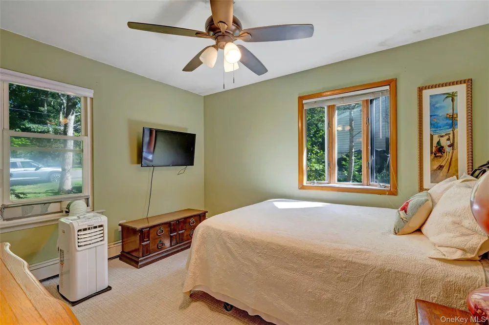 257 Parkway Drive Calverton, NY 11933