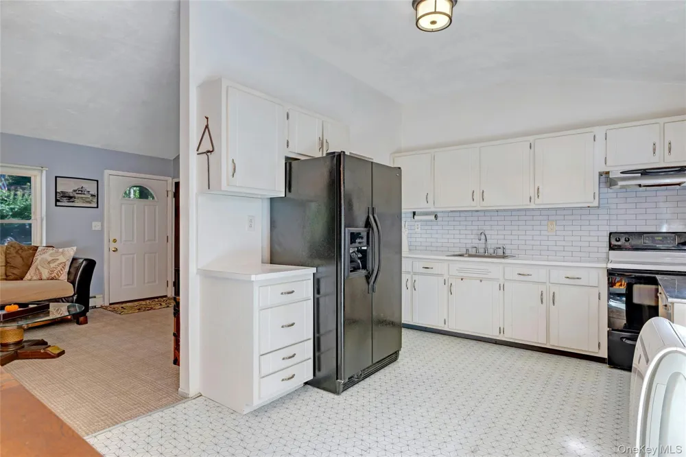 257 Parkway Drive Calverton, NY 11933