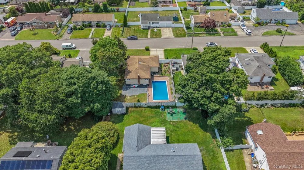 91 Mohawk Avenue Deer Park, NY 11729