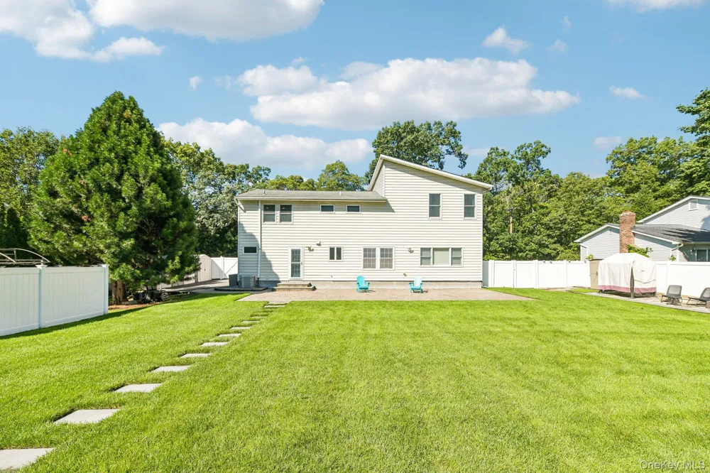 129 Jefferson Avenue Saint James, NY 11780