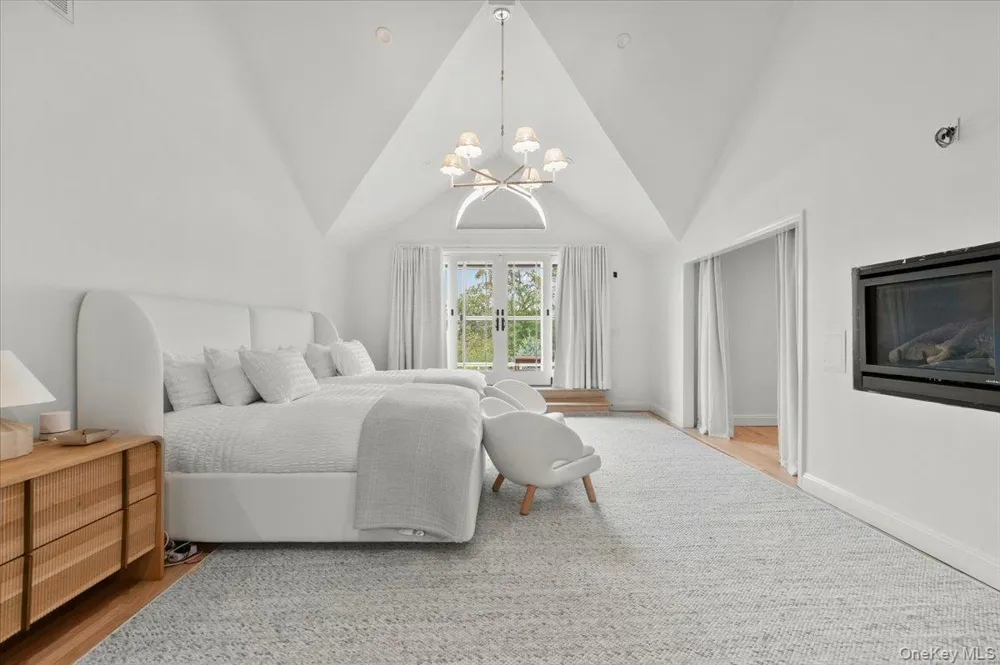 111 Barrett Road Lawrence, NY 11559