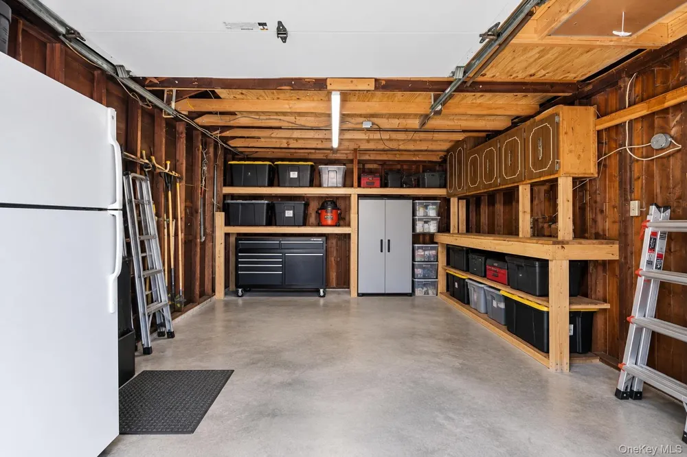 1375 Oak Lane East Meadow, NY 11554